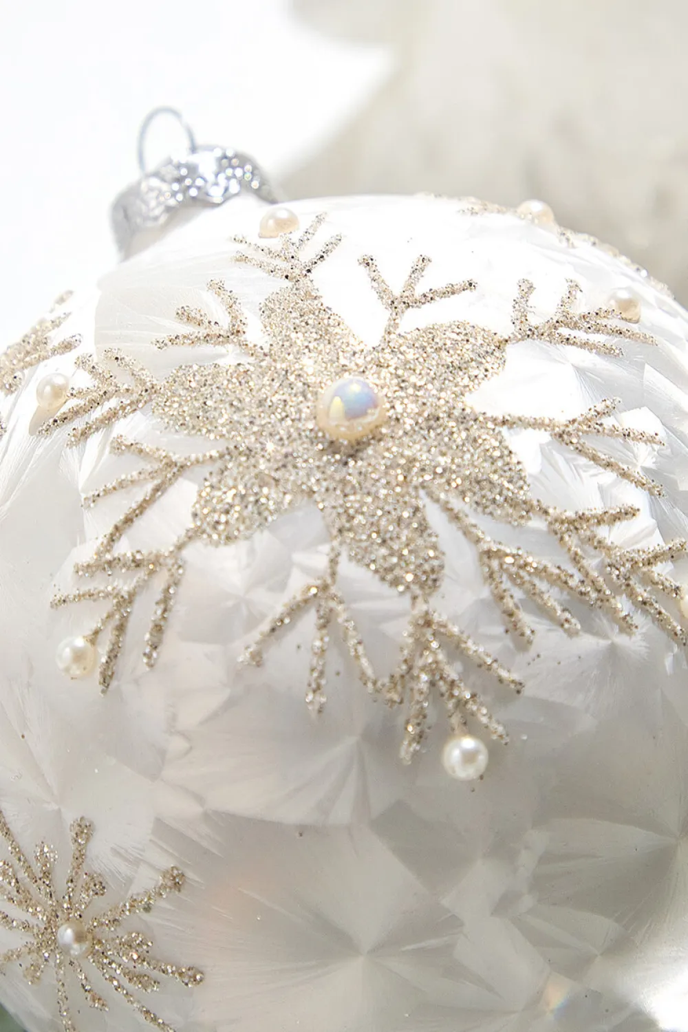 Decorator's Warehouse 5" Pearl Snowflake Glass Ball Ornament > White Christmas|Christmas Decor