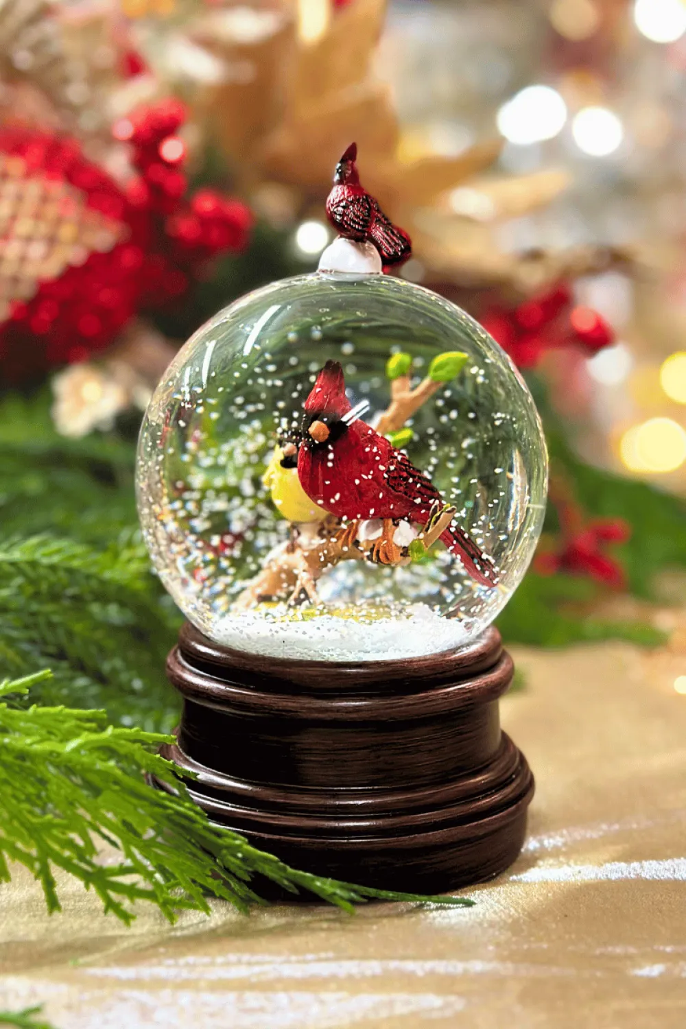 Decorator's Warehouse 8" Penguin or Cardinal Snow Globe > Water Globes|Sale