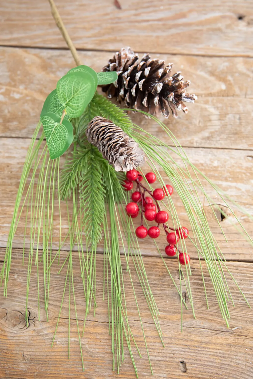 Decorator's Warehouse 18" Pine Berry Pinecone Spray > Cardinal|Farmhouse