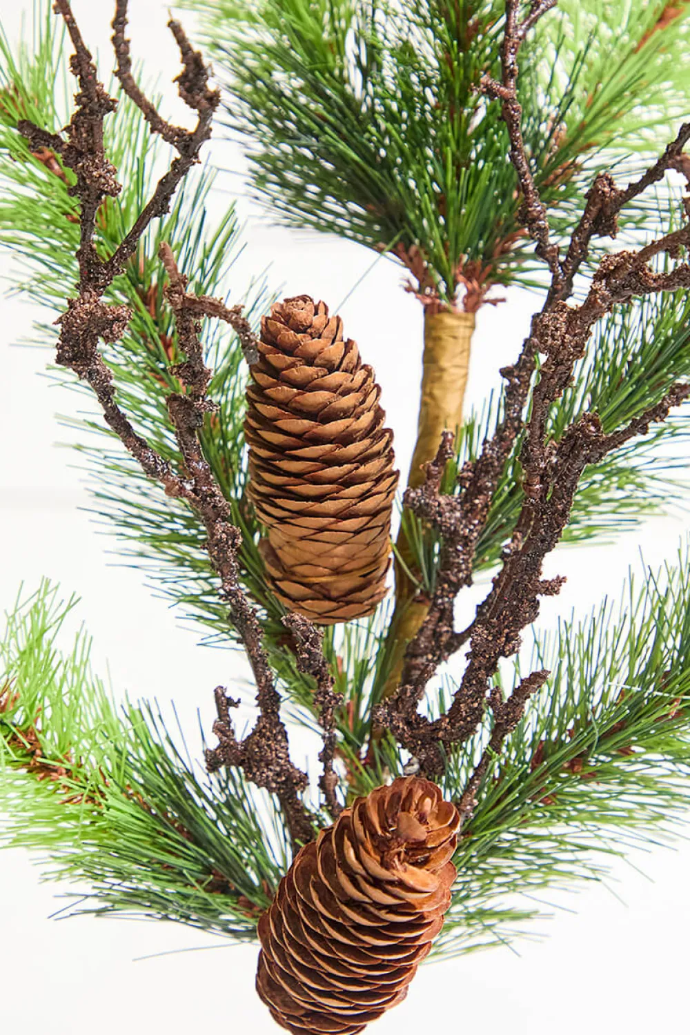 Decorator's Warehouse 22" Pine Spray > Cardinal|Natural Greenery