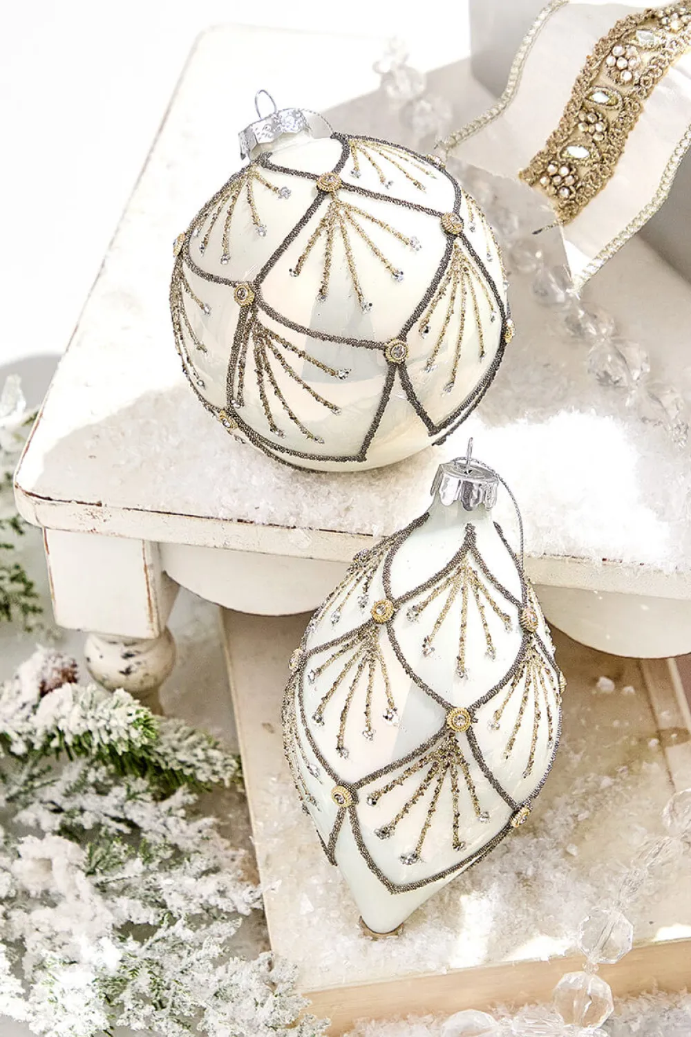 Decorator's Warehouse 4" - 6" Platinum & Gold Glitter Glass Ornament > Christmas Decor|Natural Elegance