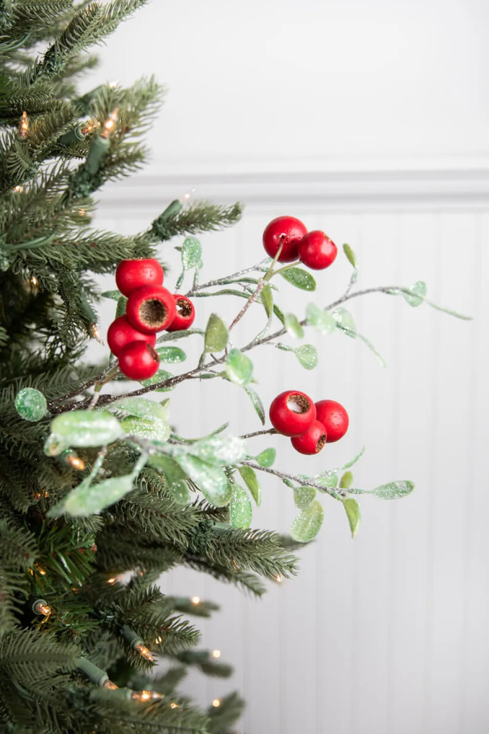 Decorator's Warehouse 20” Pod Leaf Frosted Christmas Spray > Christmas Sprays|Christmas Decor