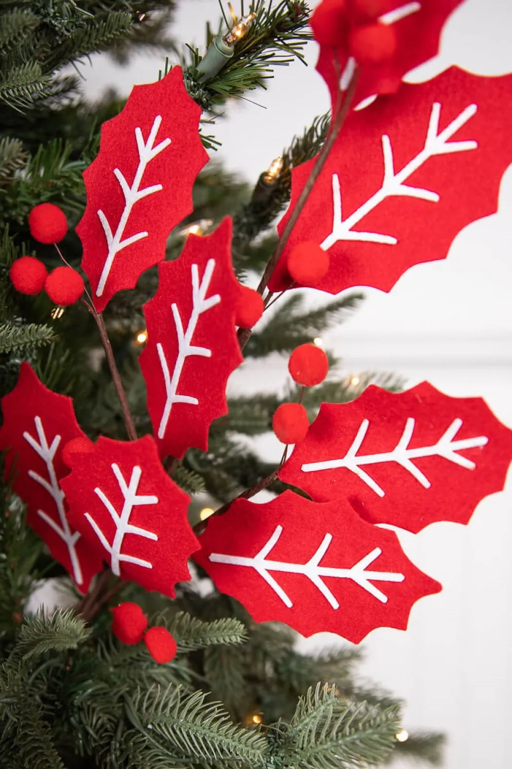 Decorator's Warehouse 28” Red and White Leaf Spray with Red Berries > Christmas Sprays|Christmas Decor