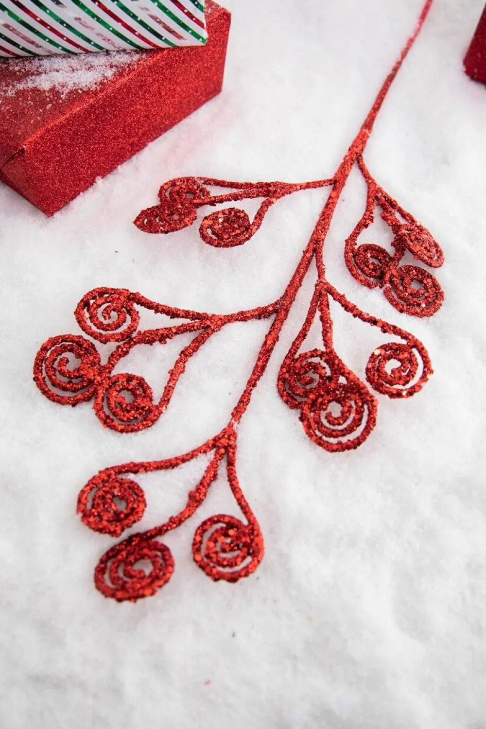 Decorator's Warehouse 26” Red Glitter Curly Stem > Christmas Sale|Christmas Sprays
