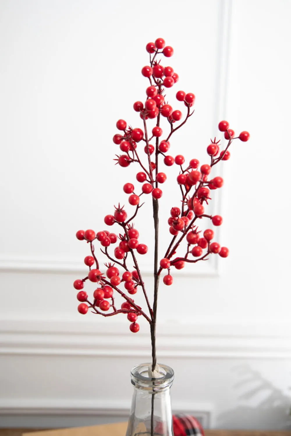 Decorator's Warehouse 26” Red Mixed Berry & Crabapple Spray > Cardinal|Christmas Sprays