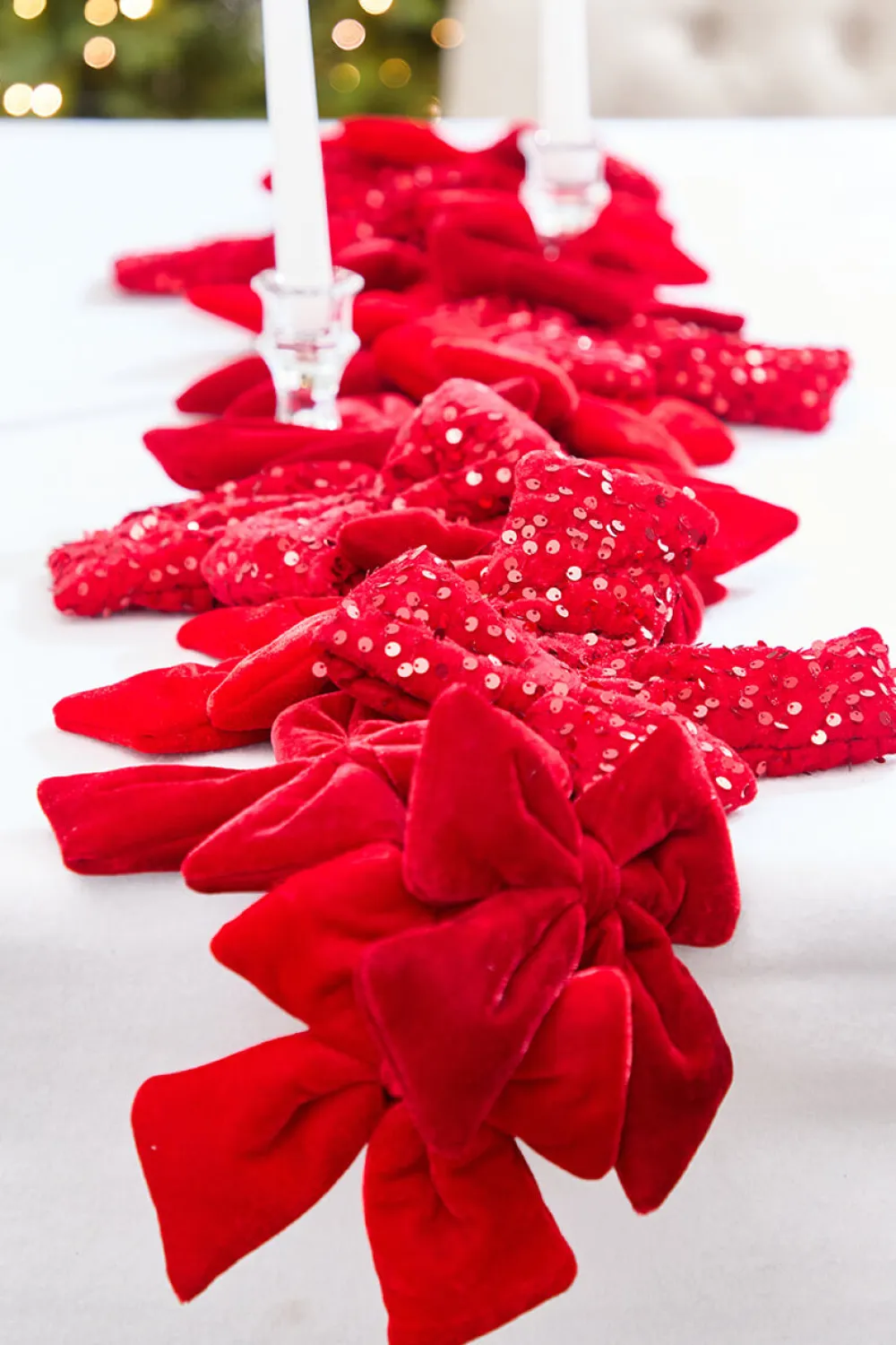 Decorator's Warehouse 48" Red Velvet Sequin Bow Garland > Christmas Decor|2026 New Additions