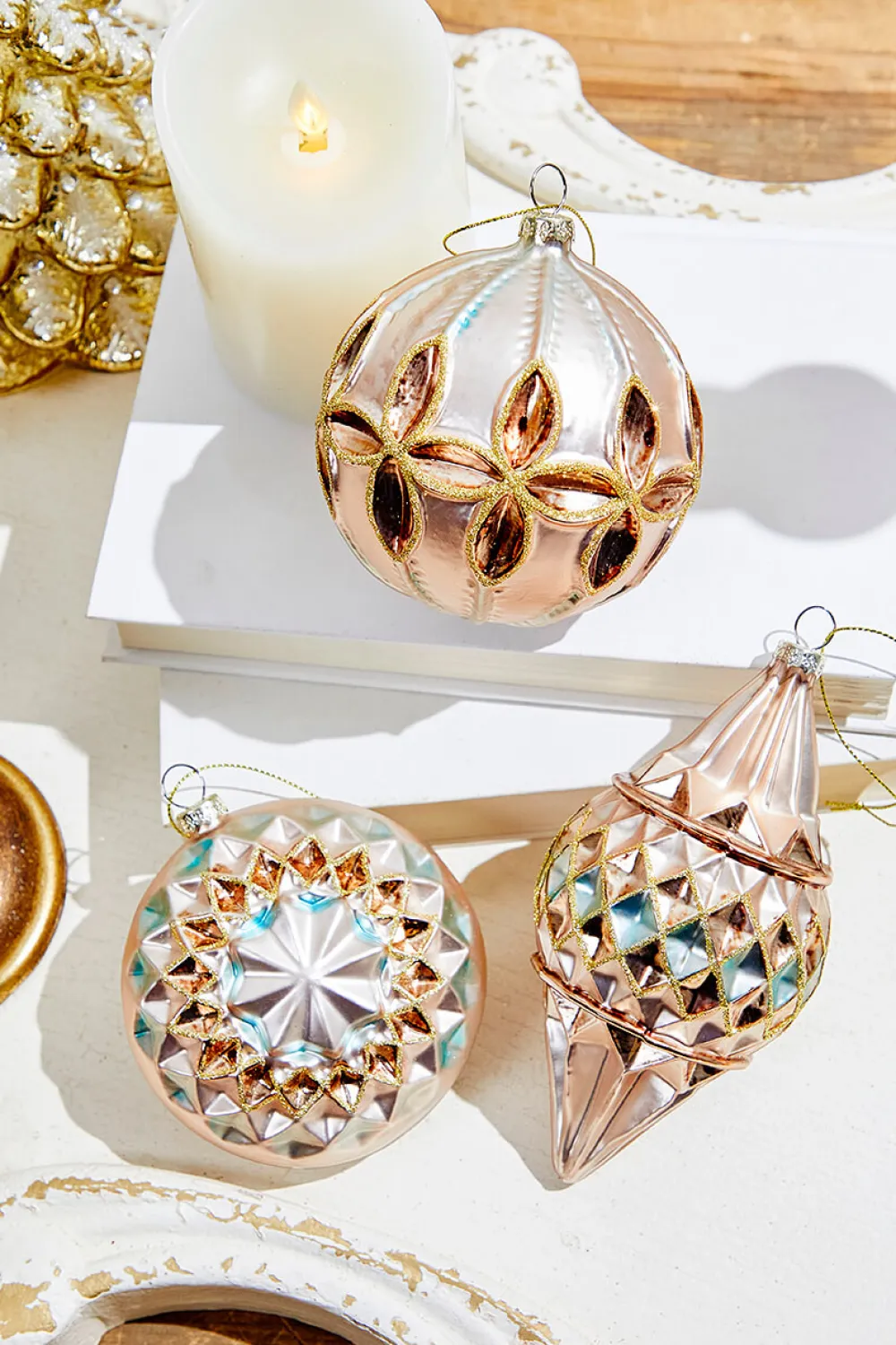 Decorator's Warehouse 4" - 6" Reflector Pattern Glass Ornament - Champagne and Gold > Christmas Decor|Natural Elegance