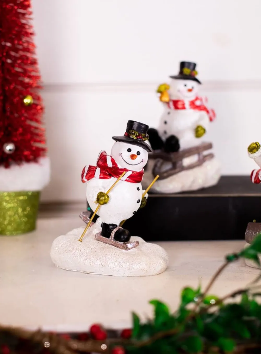 Decorator's Warehouse Resin Playing Jolly Snowman > Christmas Accents|Christmas Decor