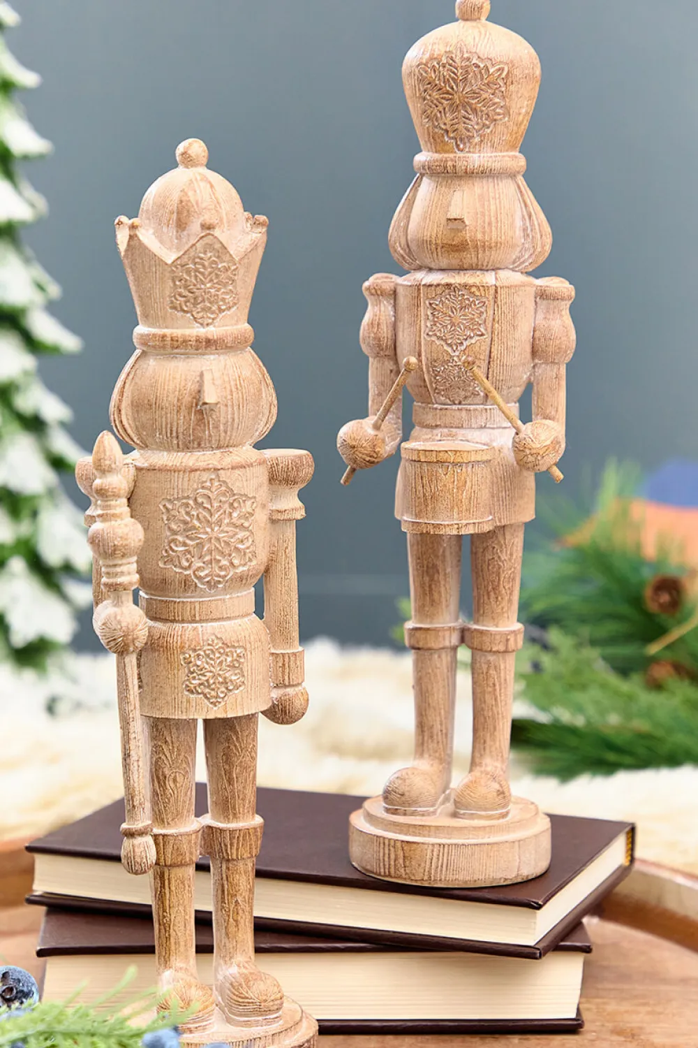 Decorator's Warehouse 15" Resin Wood Carved Toy Soldier > Sugar & Spice|Nutcracker