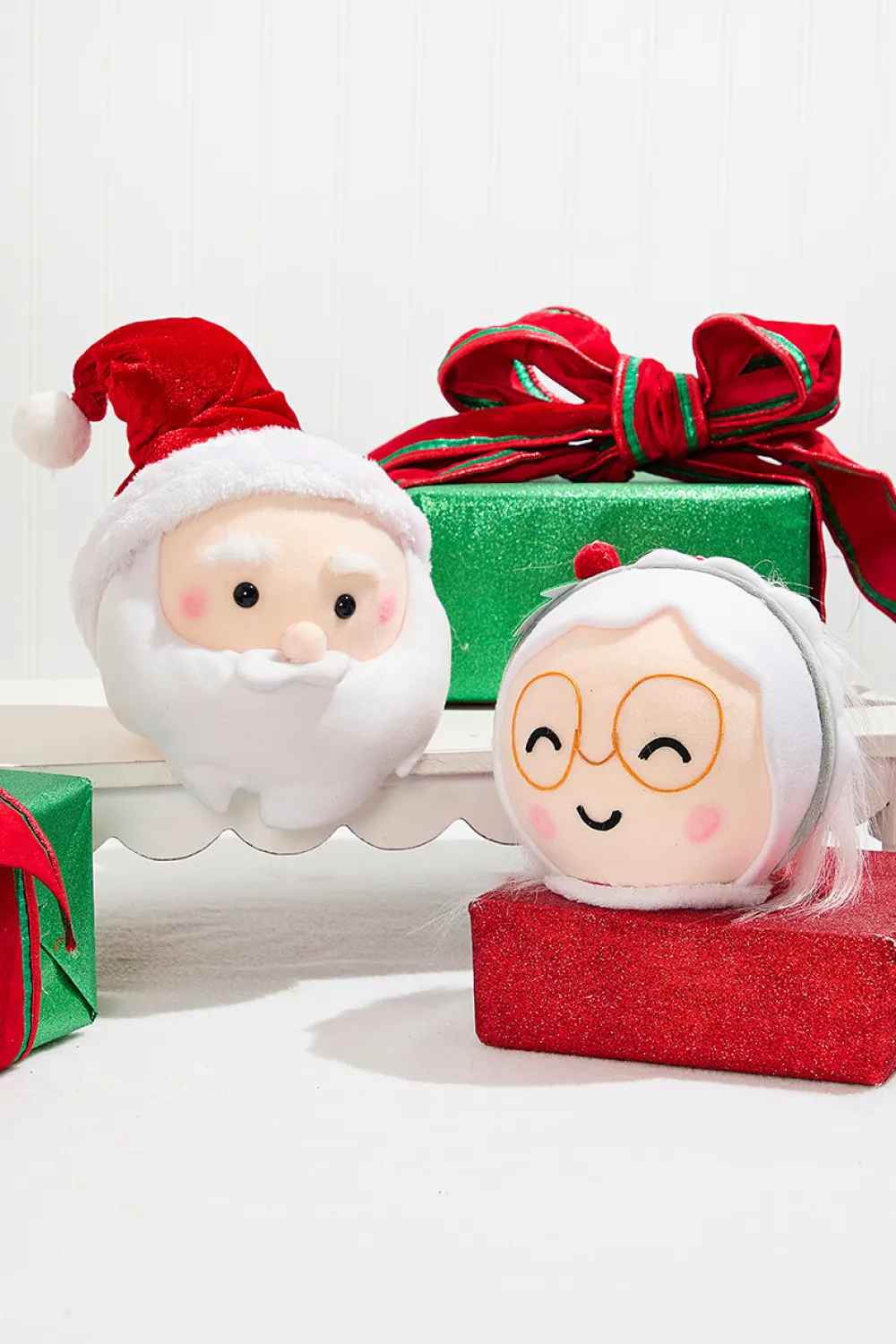 Decorator's Warehouse 7" Santa Ornament > Christmas Ornaments|Christmas Decor