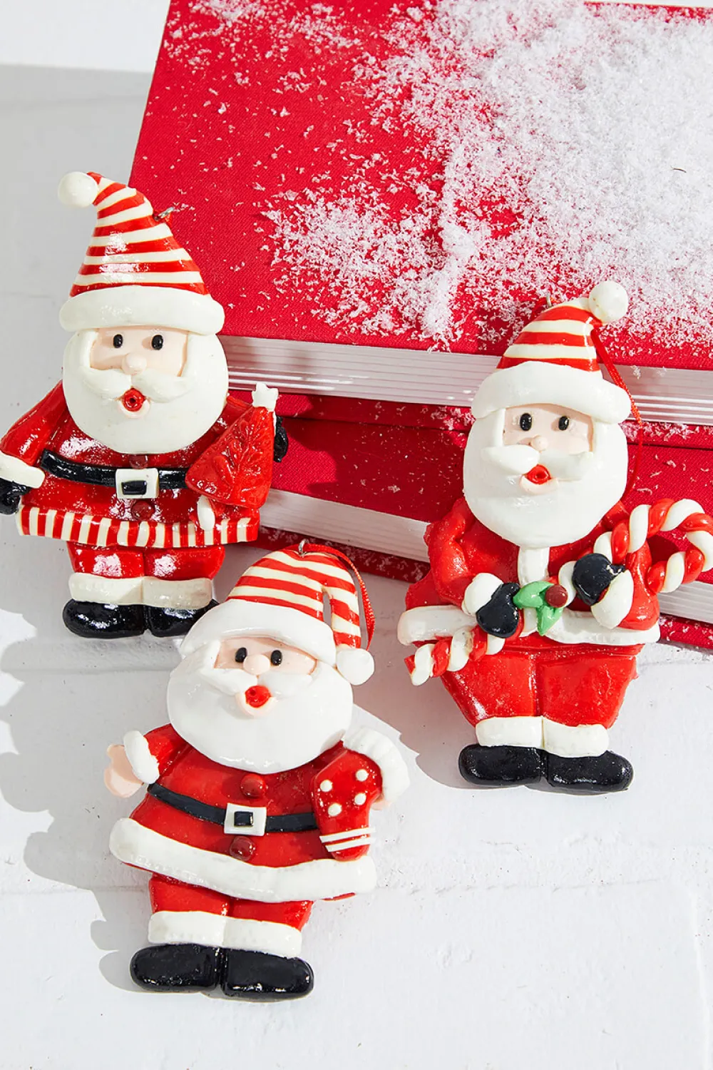 Decorator's Warehouse 5" Santa Resin Ornament > Christmas Ornaments|Christmas Decor