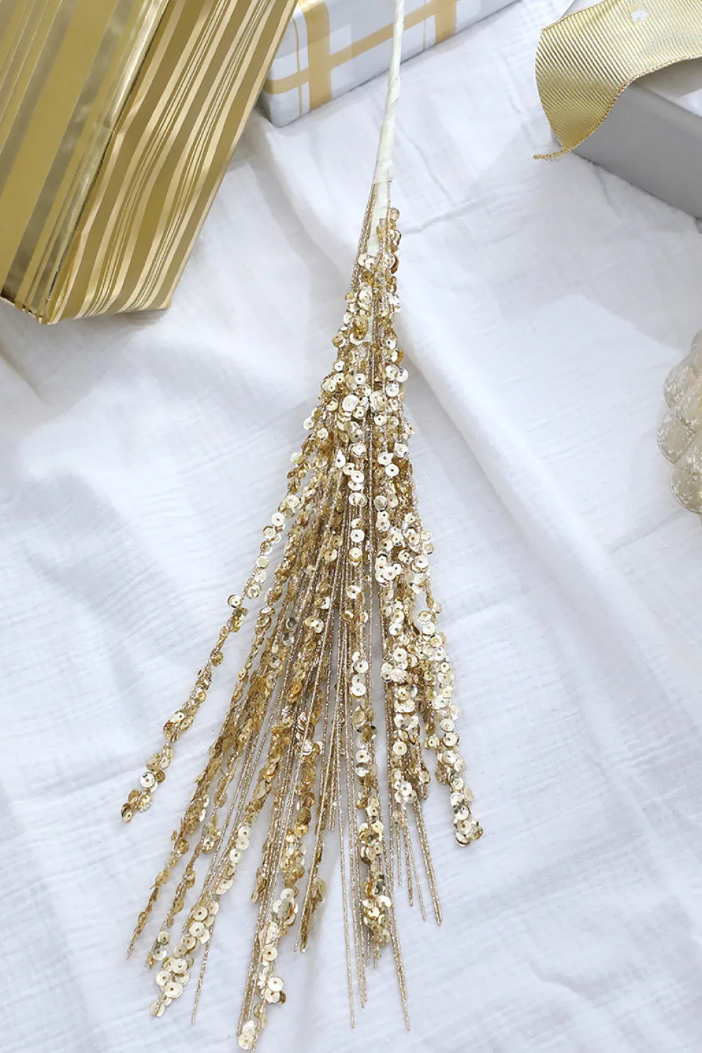 Decorator's Warehouse 28” Sequin Glitter Grass Spray > Christmas Sprays|Christmas Decor