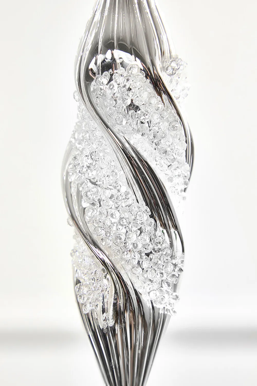 Decorator's Warehouse 7"- 8" Silver Glass Drop Ornament > White Christmas|Red & Silver