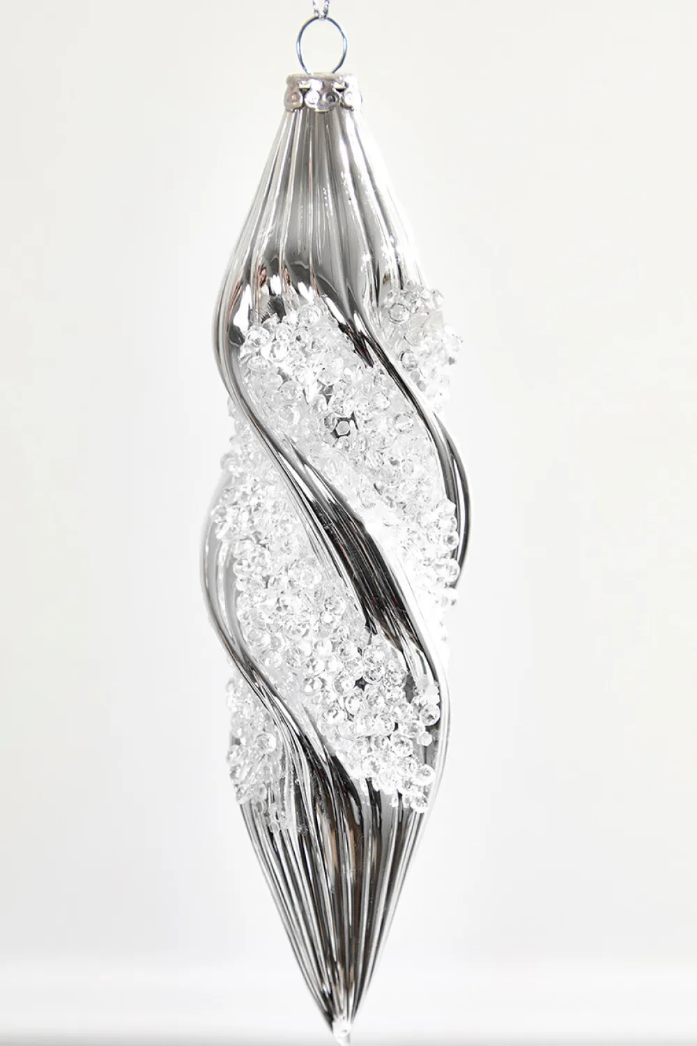 Decorator's Warehouse 7"- 8" Silver Glass Drop Ornament > White Christmas|Red & Silver