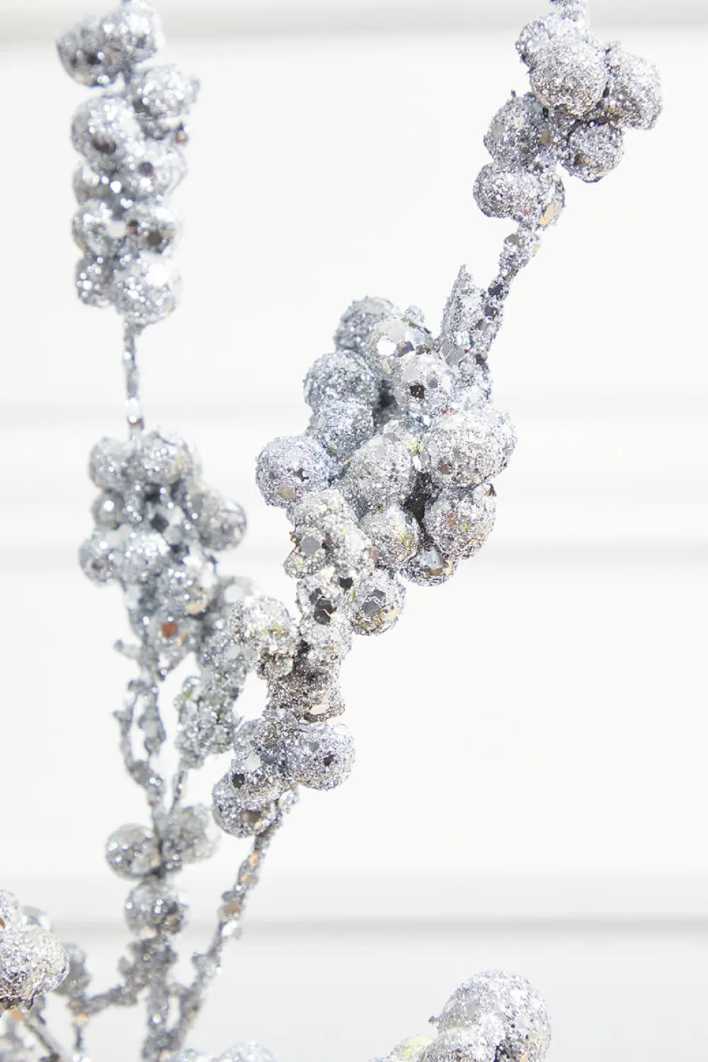 Decorator's Warehouse 18” Silver Glitter Dew Berry Spray > White Christmas|Christmas Sprays