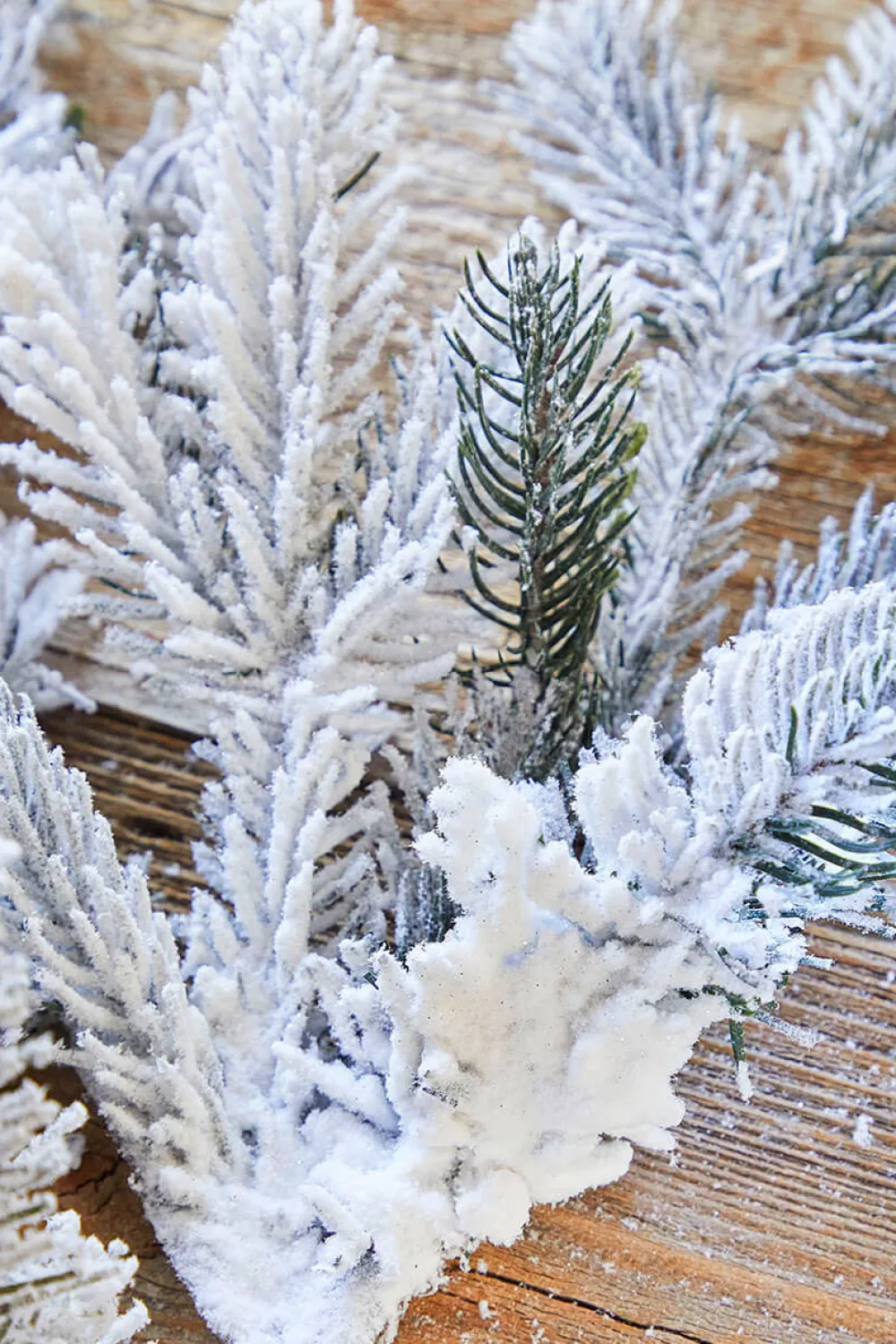 Decorator's Warehouse 21” Snowy Halifax Spray > Christmas Sprays|Christmas Decor