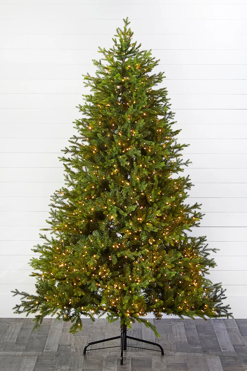 Decorator's Warehouse 7.5' Southern Fir with 1400 3mm Lights > Green|Color Changing
