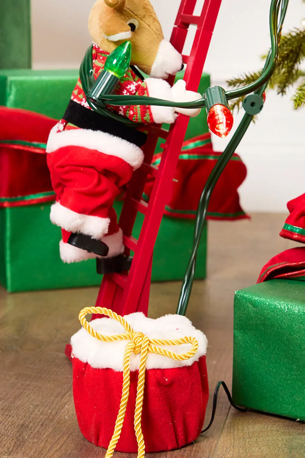 Decorator's Warehouse 43" Super Climbing Reindeer > Christmas Decor|Mr. Christmas