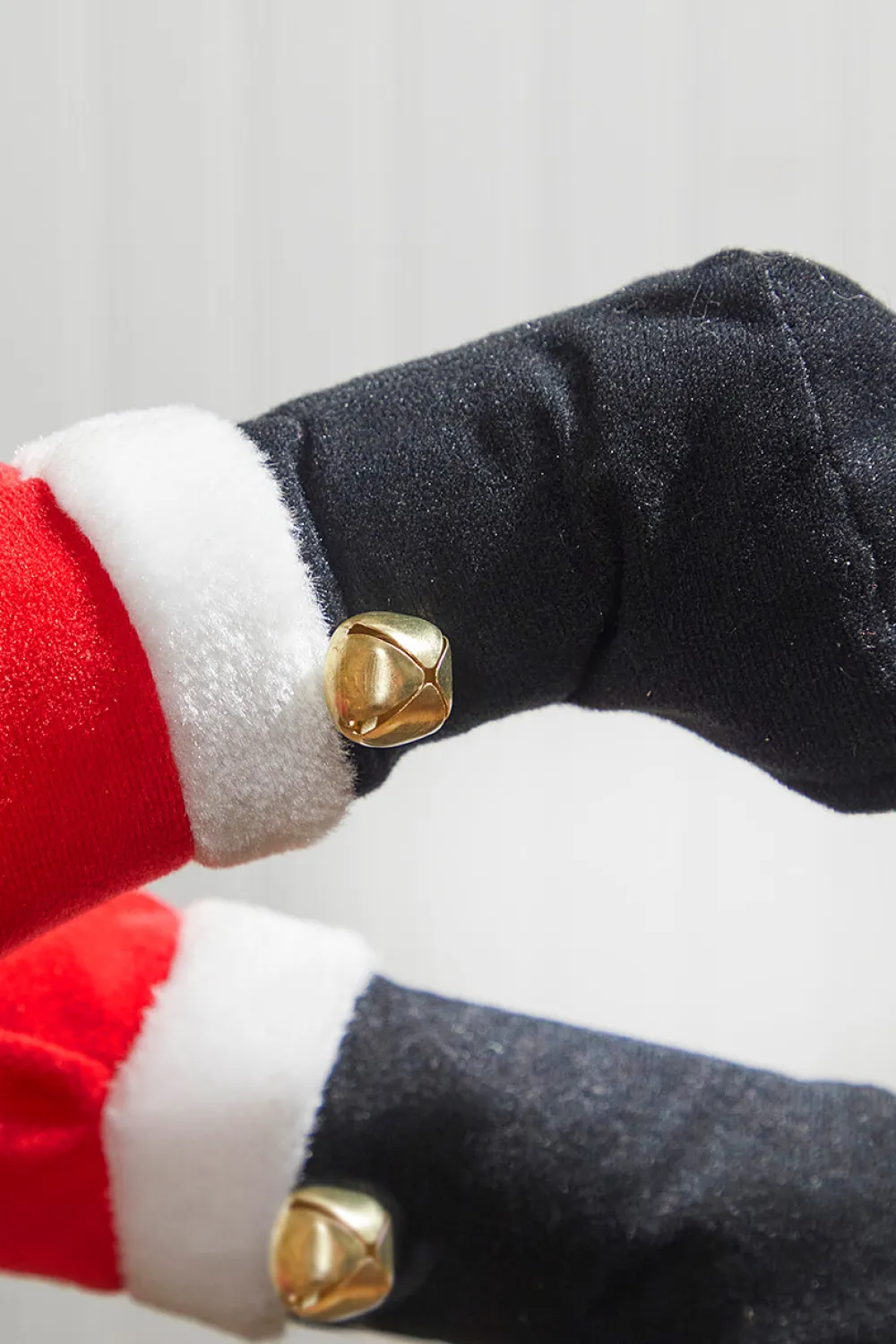 Decorator's Warehouse 16" Treeside Santa Kickers > Christmas Decor|Mr. Christmas