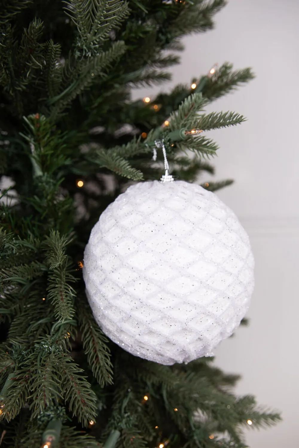 Decorator's Warehouse 6” White Glittered Net Ball Ornament > White Christmas|Christmas Decor