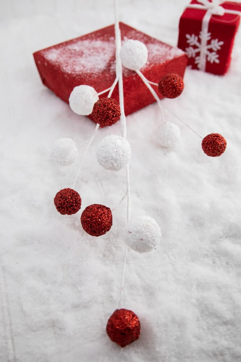 Decorator's Warehouse 30” White & Red Ball Stem > Christmas Sprays|Christmas Decor