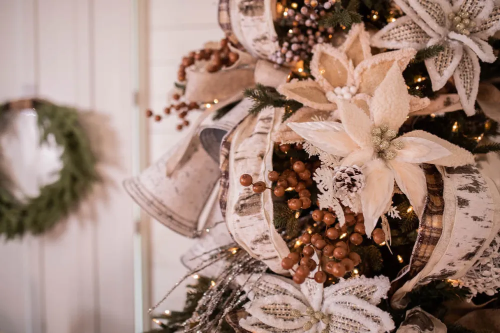 Decorator's Warehouse White Washed Bell - Large > Winter Woodland