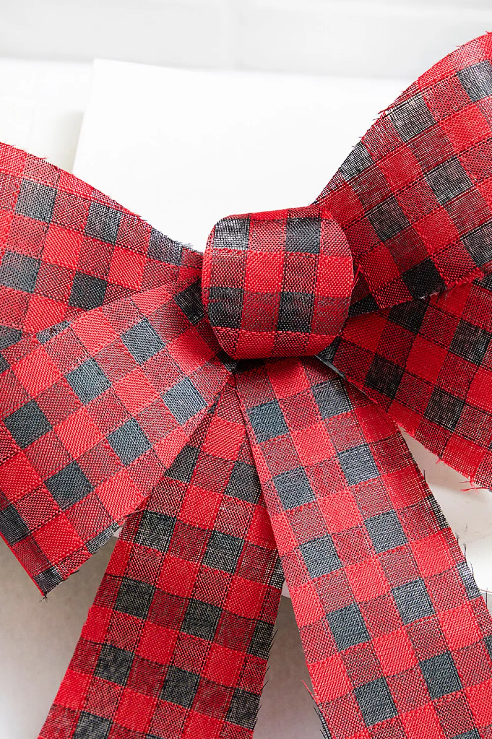 Decorator's Warehouse 18'' x 14.5'' Acrylic Mesh Plaid Bow > Farmhouse|Christmas Accents