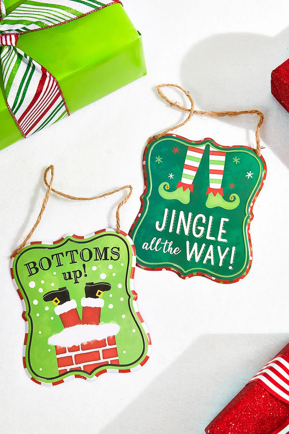 Decorator's Warehouse 7" x 6" Assorted Christmas Embossed Wall Sign > North Pole Party|Christmas Decor