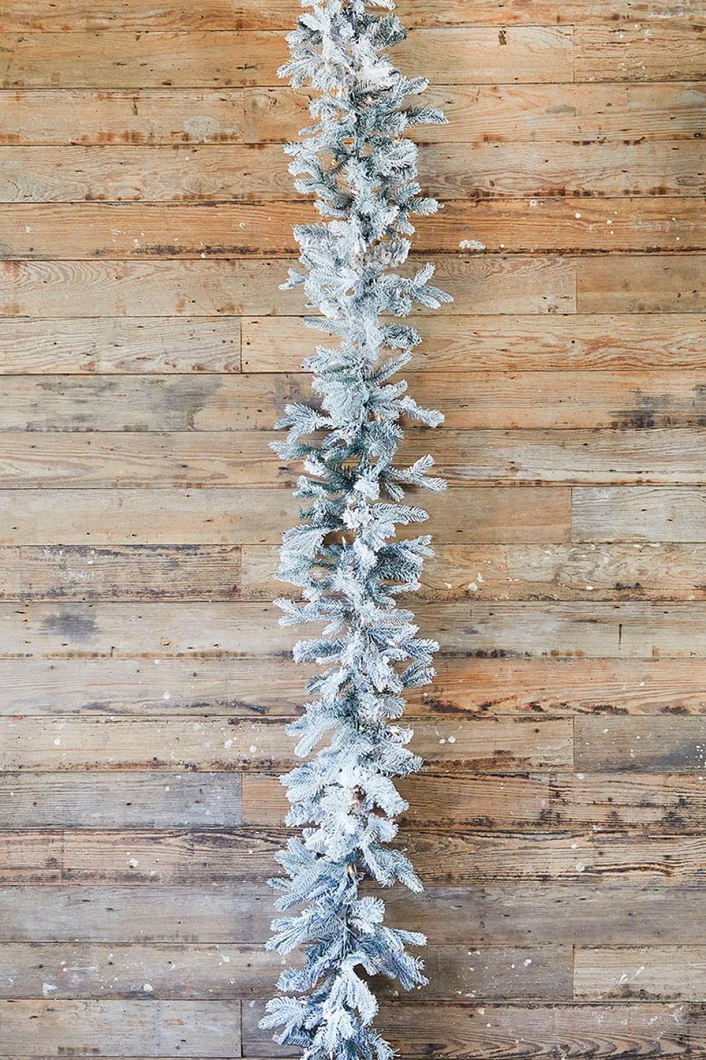 Decorator's Warehouse 9' x 12" Lit Halifax Garland > Christmas Decor|Outdoor Lighting