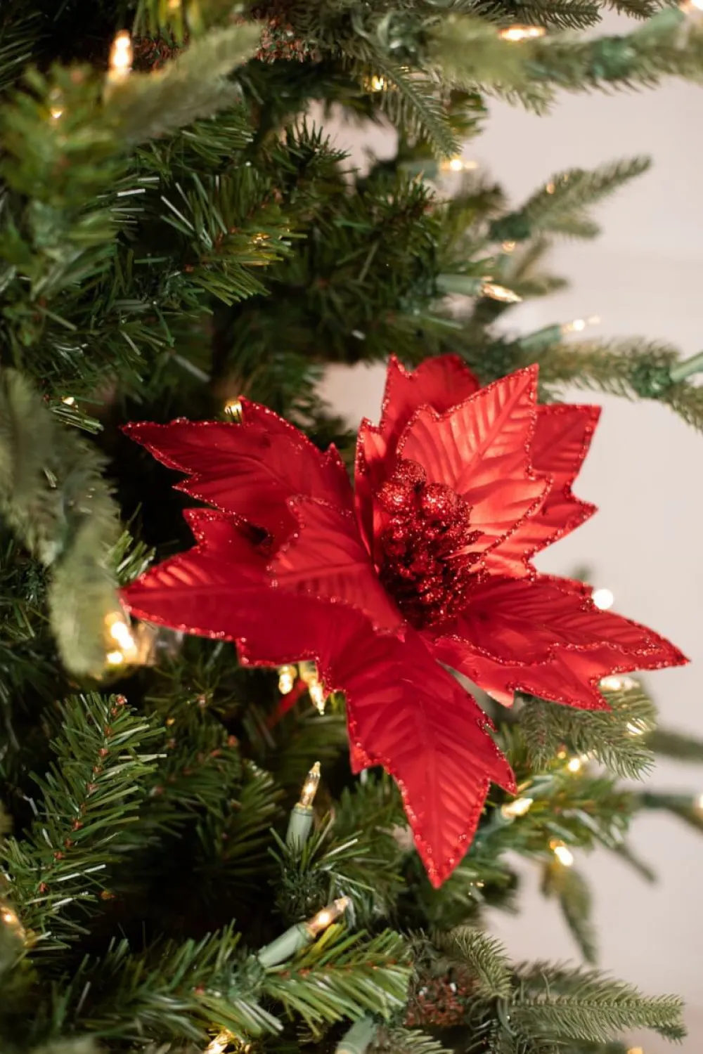 Decorator's Warehouse 22” x 10.5" Red Metallic Glitter Edge Poinsettia Stem > Nutcracker|Christmas Decor