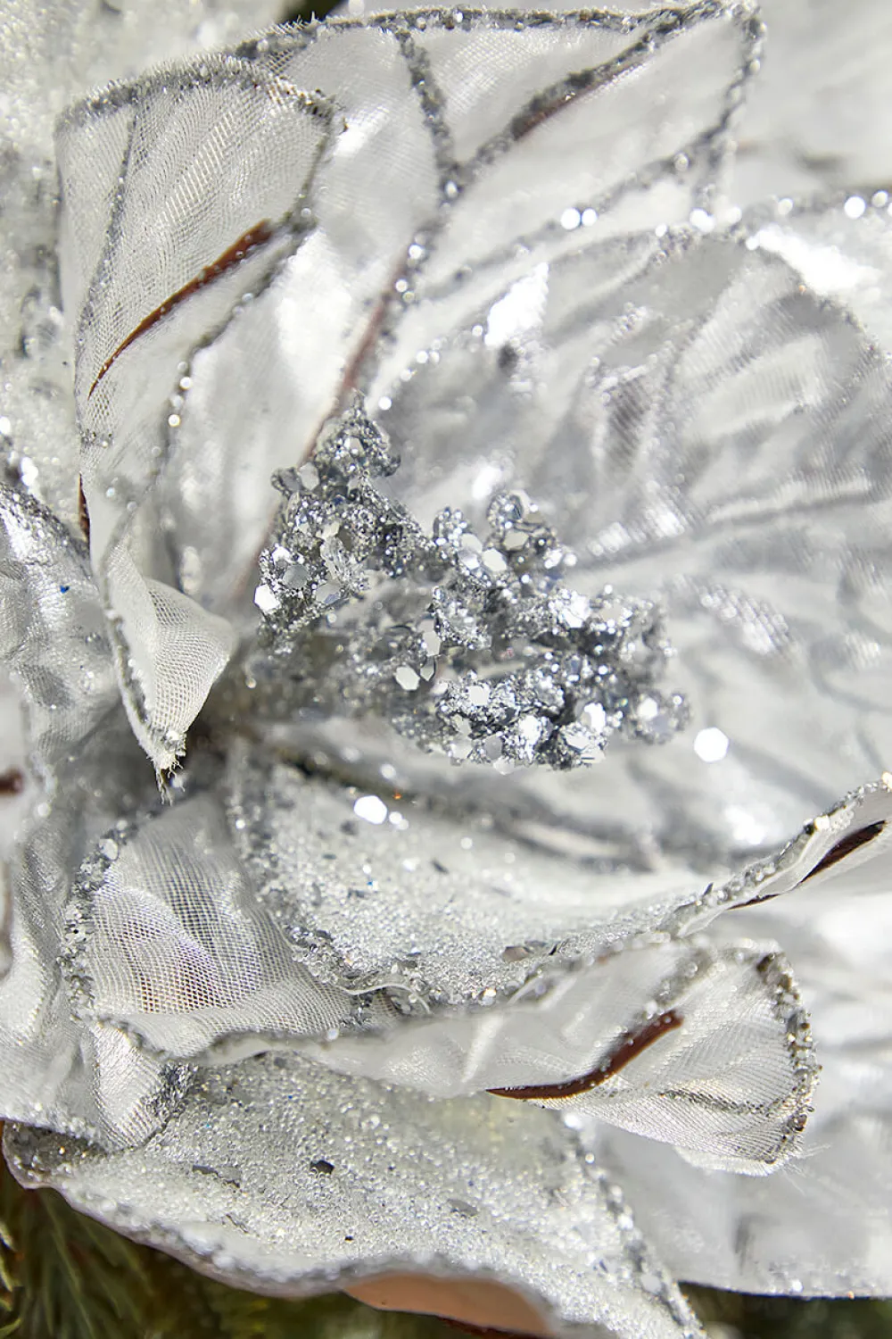 Decorator's Warehouse 22" x 11" Silver Flower Metallic Stem > White Christmas|Christmas Decor
