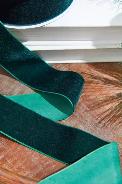 Decorator's Warehouse 1.5" x 10 Yard Dark Green Unwired Velvet Ribbon > Christmas Ribbon|Nutcracker