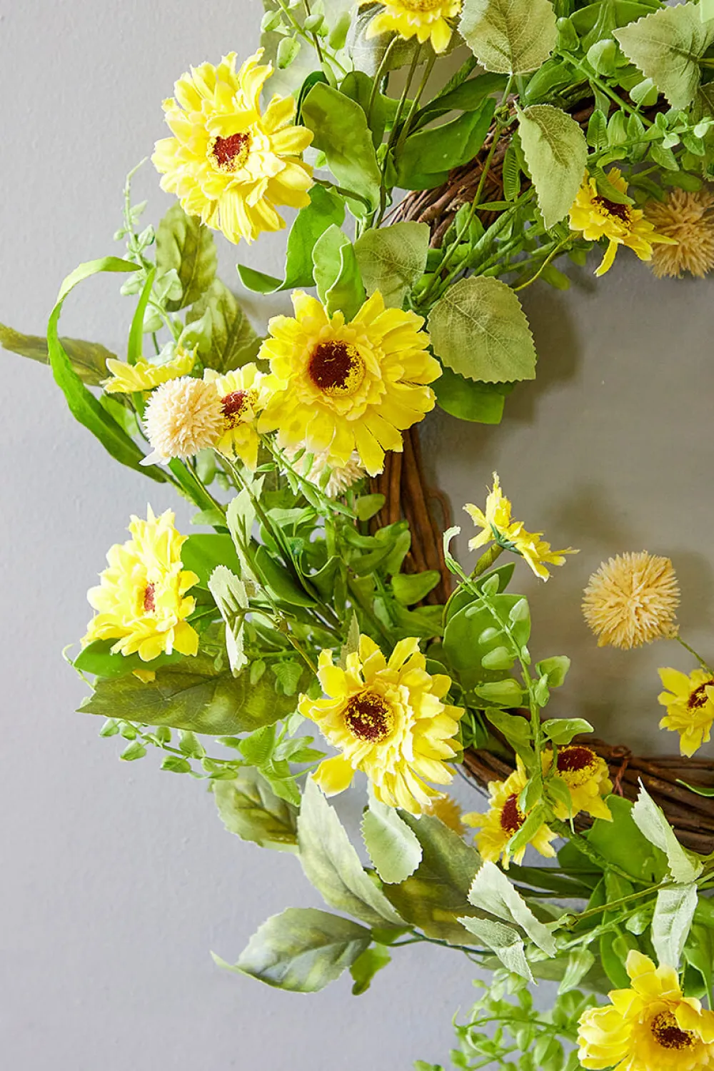 Decorator's Warehouse 24" Yellow Mixed Gerbera Daisy Wreath > Christmas Decor|All Wreaths